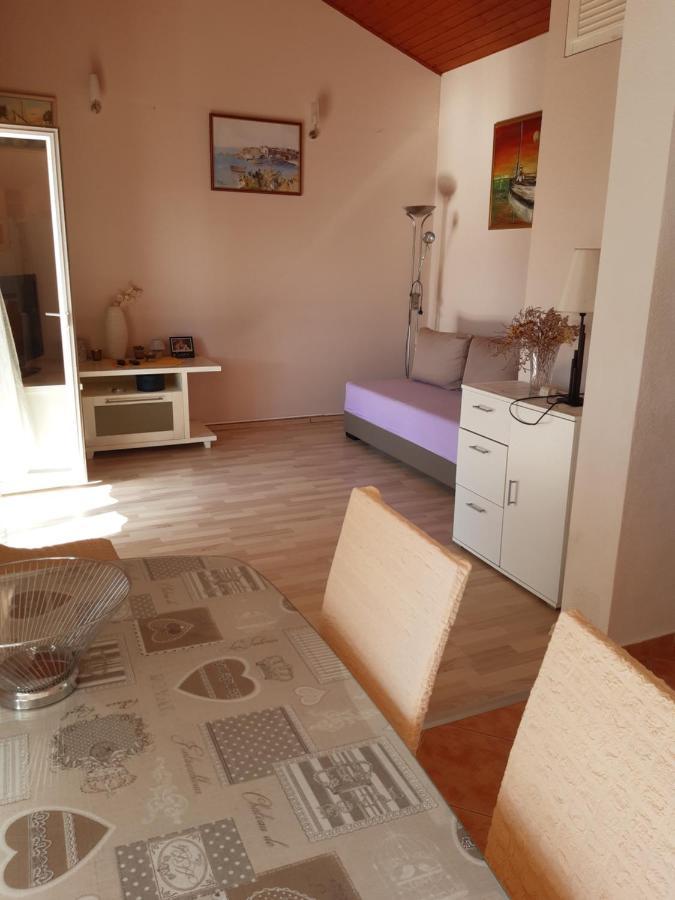 Mirjana Apartman Vodice Eksteriør billede