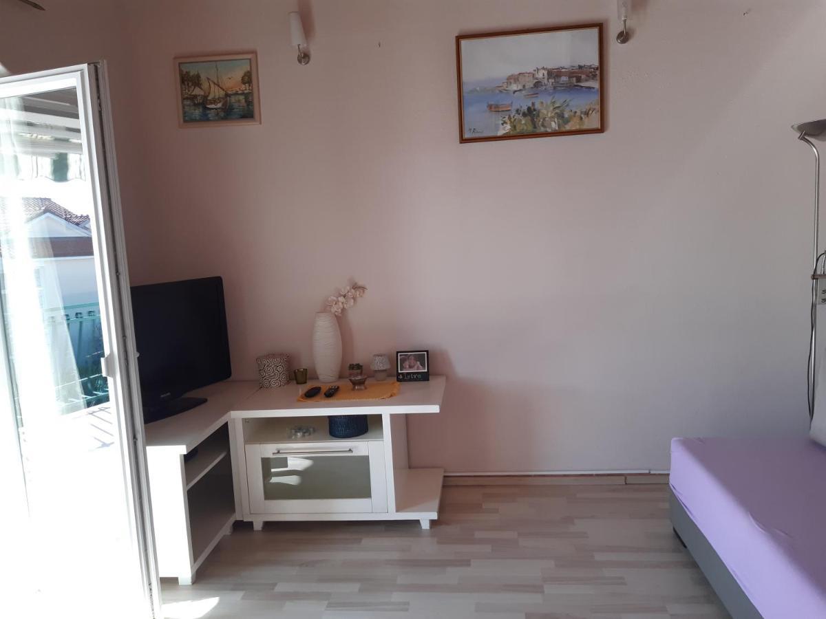 Mirjana Apartman Vodice Eksteriør billede