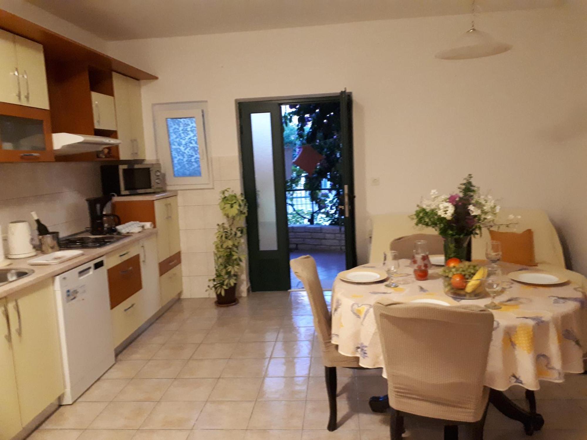 Mirjana Apartman Vodice Eksteriør billede