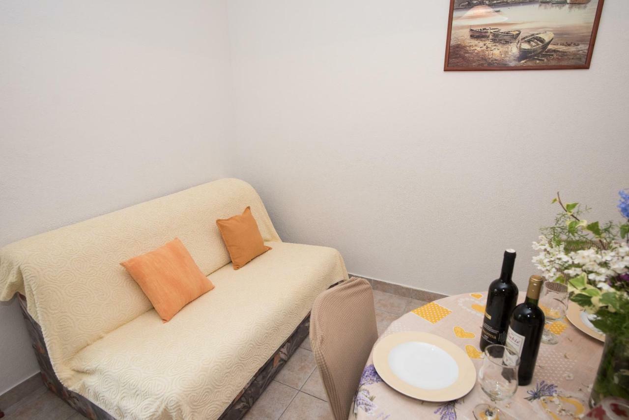 Mirjana Apartman Vodice Eksteriør billede