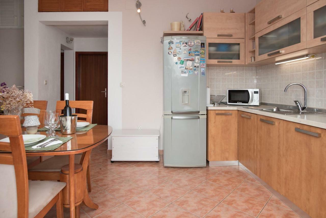 Mirjana Apartman Vodice Eksteriør billede