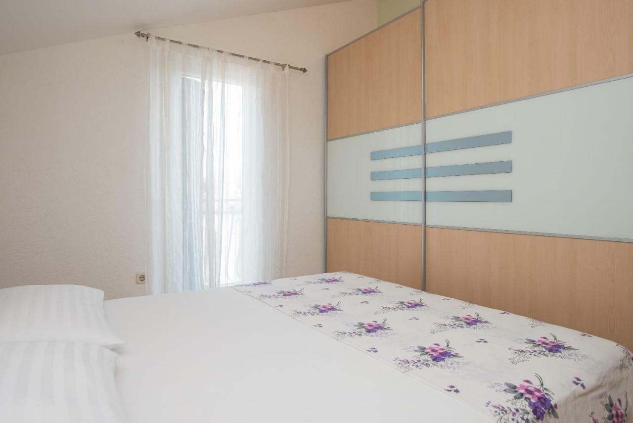Mirjana Apartman Vodice Eksteriør billede
