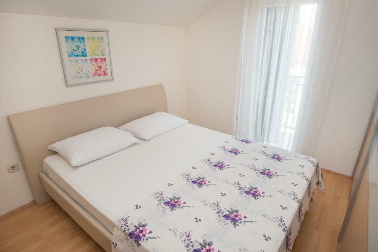 Mirjana Apartman Vodice Eksteriør billede