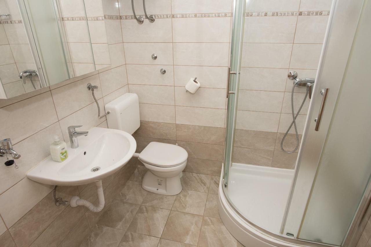 Mirjana Apartman Vodice Eksteriør billede